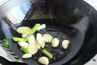 焖锅酱汁爆料视频大全,揭秘视频大全中的美味秘诀